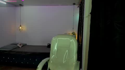 miiss_greyy online show from 09-22-25, 12:18