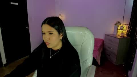 miiss_greyy online show from 10-09-25, 11:52
