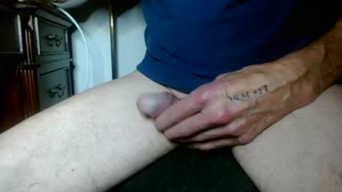 Snapshot of miister_macky chatting on 10-24-25, 08:16 miister macky online show from 10-24-25, 08:16