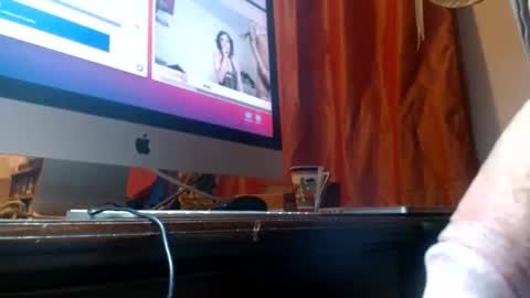 Snapshot of miister_macky chatting on 01-10-26, 08:05 miister macky online show from 01-10-26, 08:05