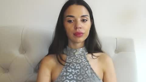 Snapshot of mika_gold7 chatting on 09-23-25, 10:18 Mika online show from 09-23-25, 10:18