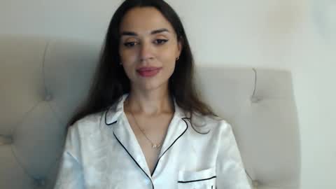 Snapshot of mika_gold7 chatting on 10-13-25, 10:32 Mika online show from 10-13-25, 10:32