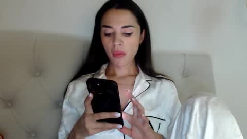 Snapshot of mika_gold7 chatting on 10-20-25, 06:08 Mika online show from 10-20-25, 06:08