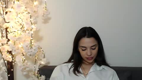 Snapshot of mika_gold7 chatting on 10-30-25, 04:52 Mika online show from 10-30-25, 04:52