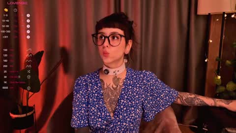mika_moon_ online show from 12-08-24, 06:50