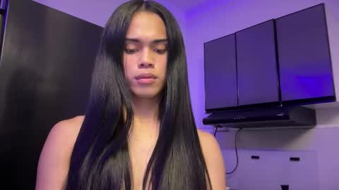 Snapshot of mika_pedersen chatting on 10-06-25, 12:02 mika_pedersen online show from 10-06-25, 12:02