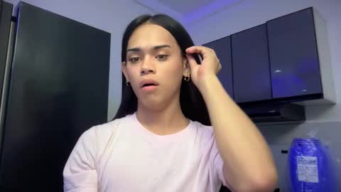 Snapshot of mika_pedersen chatting on 10-18-25, 12:06 mika_pedersen online show from 10-18-25, 12:06