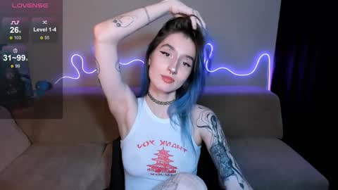 Mika online show from 09-18-25, 09:00