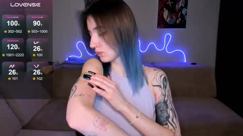 Mika online show from 02-13-26, 08:43