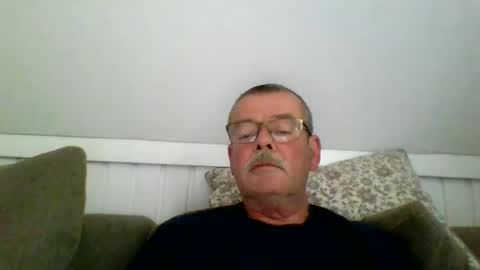 Snapshot of mikael42 chatting on 05-29-26, 09:51 mikael42 online show from 05-29-26, 09:51