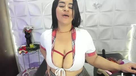 Snapshot of mikaela_lust chatting on 01-04-25, 04:54 Mikaela Lust online show from 01-04-25, 04:54