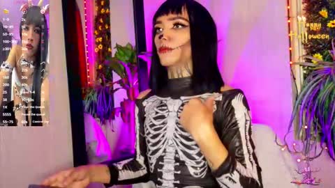 Snapshot of mikaelarangel chatting on 10-14-25, 02:12 mikaelarangel online show from 10-14-25, 02:12