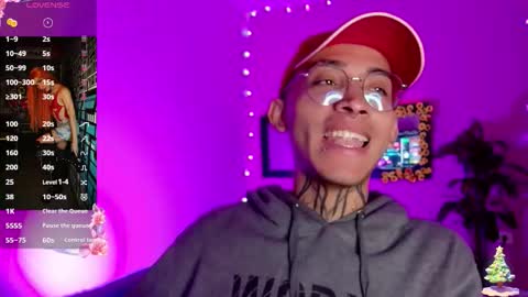 Snapshot of mikaelarangel chatting on 11-11-25, 01:27 mikaelarangel online show from 11-11-25, 01:27