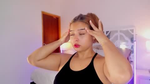 Mikaela blondie bigass online show from 12-01-25, 01:05