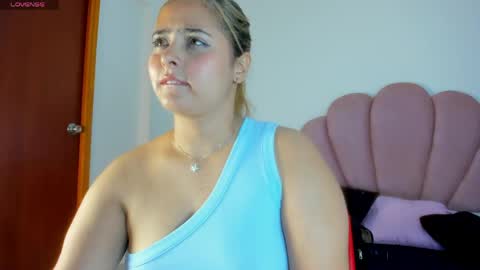 Mikaela blondie bigass online show from 04-23-26, 11:40