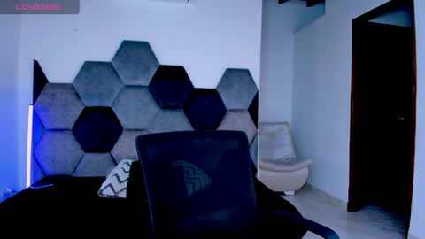 Mikaela blondie bigass online show from 04-29-26, 07:31