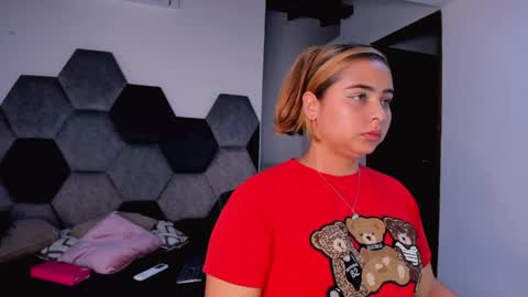 Mikaela blondie bigass online show from 04-30-26, 11:09