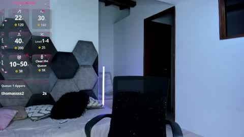 Mikaela blondie bigass online show from 05-08-26, 07:19
