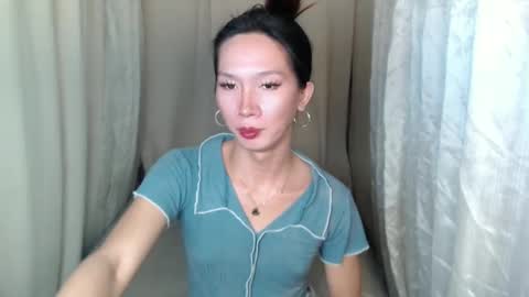 Snapshot of mikaellasander chatting on 01-21-25, 08:30 ELLA online show from 01-21-25, 08:30