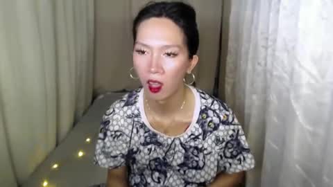 Snapshot of mikaellasander chatting on 01-23-25, 02:33 ELLA online show from 01-23-25, 02:33