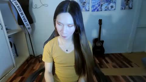Snapshot of mikaellasander chatting on 02-13-25, 01:26 ELLA online show from 02-13-25, 01:26