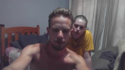 Snapshot of mikajackson13 chatting on 12-29-24, 04:51 Archer and Mika online show from 12-29-24, 04:51