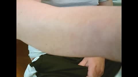 Mika online show from 01-10-26, 03:30