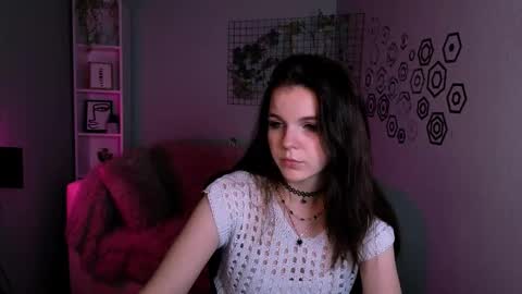 Mika online show from 12-05-25, 12:14