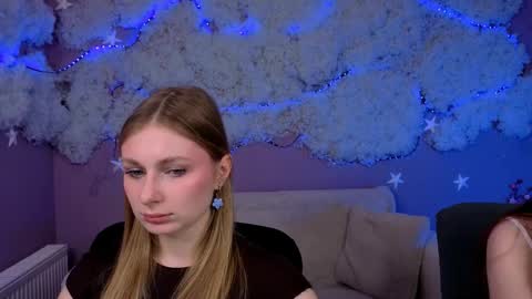 Snapshot of mikameovv chatting on 04-29-26, 09:24 Mika online show from 04-29-26, 09:24