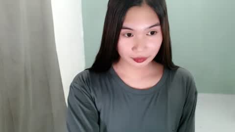 Snapshot of mikayla_slut chatting on 10-03-25, 05:32 Kyla online show from 10-03-25, 05:32