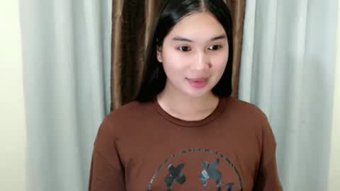 Snapshot of mikayla_slut chatting on 11-03-25, 07:48 Kyla online show from 11-03-25, 07:48