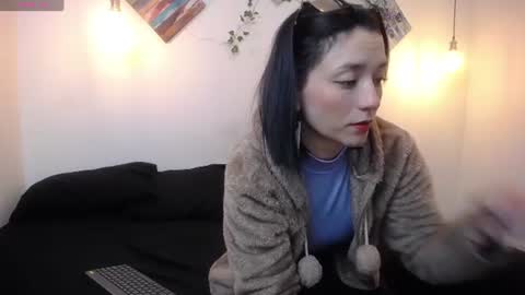 Snapshot of mikaza_akerman chatting on 06-10-26, 01:10 mikaza online show from 06-10-26, 01:10