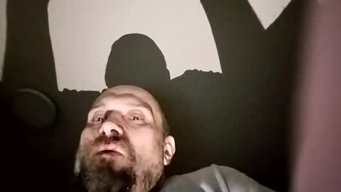 Snapshot of mike3333me chatting on 10-17-25, 10:07 mike3333me online show from 10-17-25, 10:07