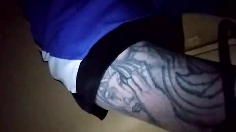 Snapshot of mike3333me chatting on 10-22-25, 08:47 mike3333me online show from 10-22-25, 08:47