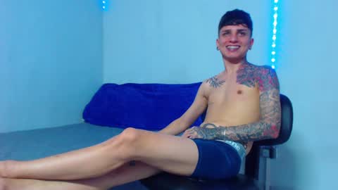Mike IMDEPENDIENT MODEL online show from 01-11-25, 03:52