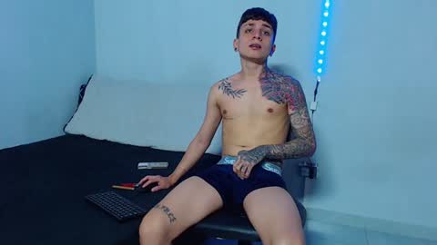 Mike IMDEPENDIENT MODEL online show from 02-02-25, 02:02