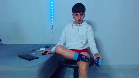 Mike IMDEPENDIENT MODEL online show from 11-03-25, 03:24