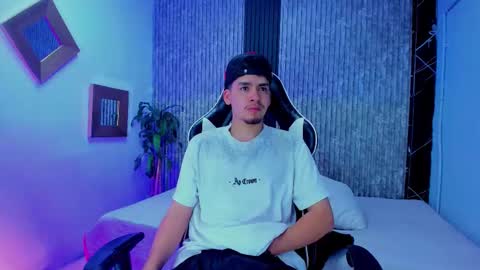 Mike 0233 online show from 01-16-26, 04:16