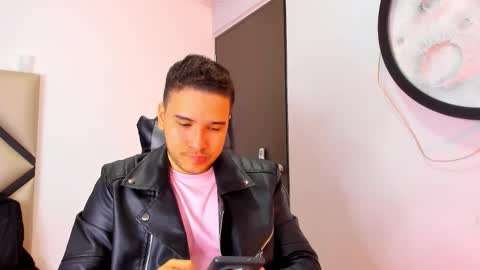 Mike  online show from 11-08-25, 11:43