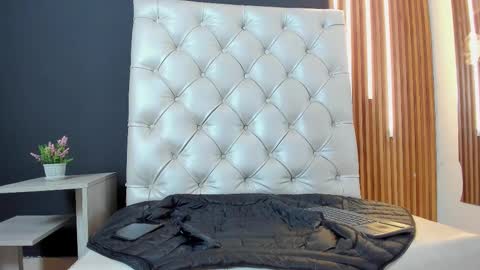 Michael online show from 02-15-25, 01:49