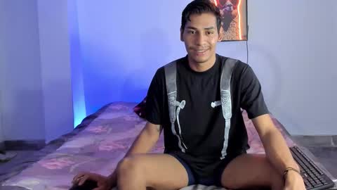 Michael online show from 02-11-26, 07:46