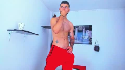 Snapshot of mike__horny chatting on 03-05-25, 10:44 Mike online show from 03-05-25, 10:44