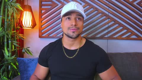   online show from 01-24-25, 03:32