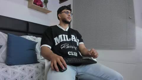  MIKE FOXXX online show from 02-08-26, 01:25