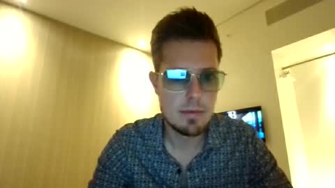 Snapshot of mike_in_strings chatting on 11-10-25, 12:20 mike_in_strings online show from 11-10-25, 12:20