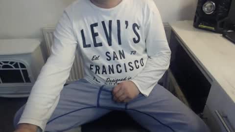 Snapshot of mike_master30 chatting on 02-14-25, 09:24 MikeMaster online show from 02-14-25, 09:24