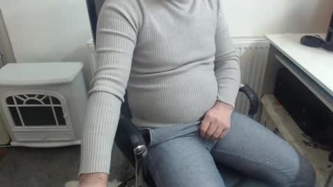 Snapshot of mike_master30 chatting on 02-27-25, 09:22 MikeMaster online show from 02-27-25, 09:22