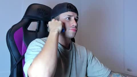 Mike Montoya online show from 12-05-25, 12:25