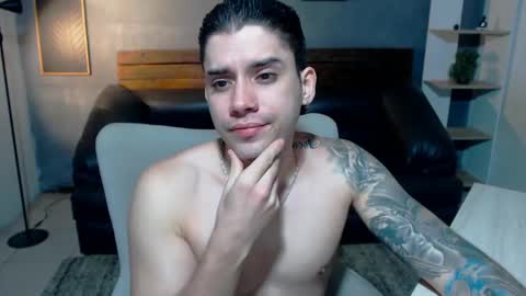 Snapshot of mike_montoya chatting on 04-04-26, 04:11 Mike Montoya online show from 04-04-26, 04:11