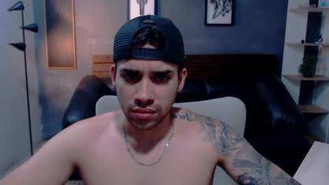 Snapshot of mike_montoya chatting on 04-17-26, 12:35 Mike Montoya online show from 04-17-26, 12:35